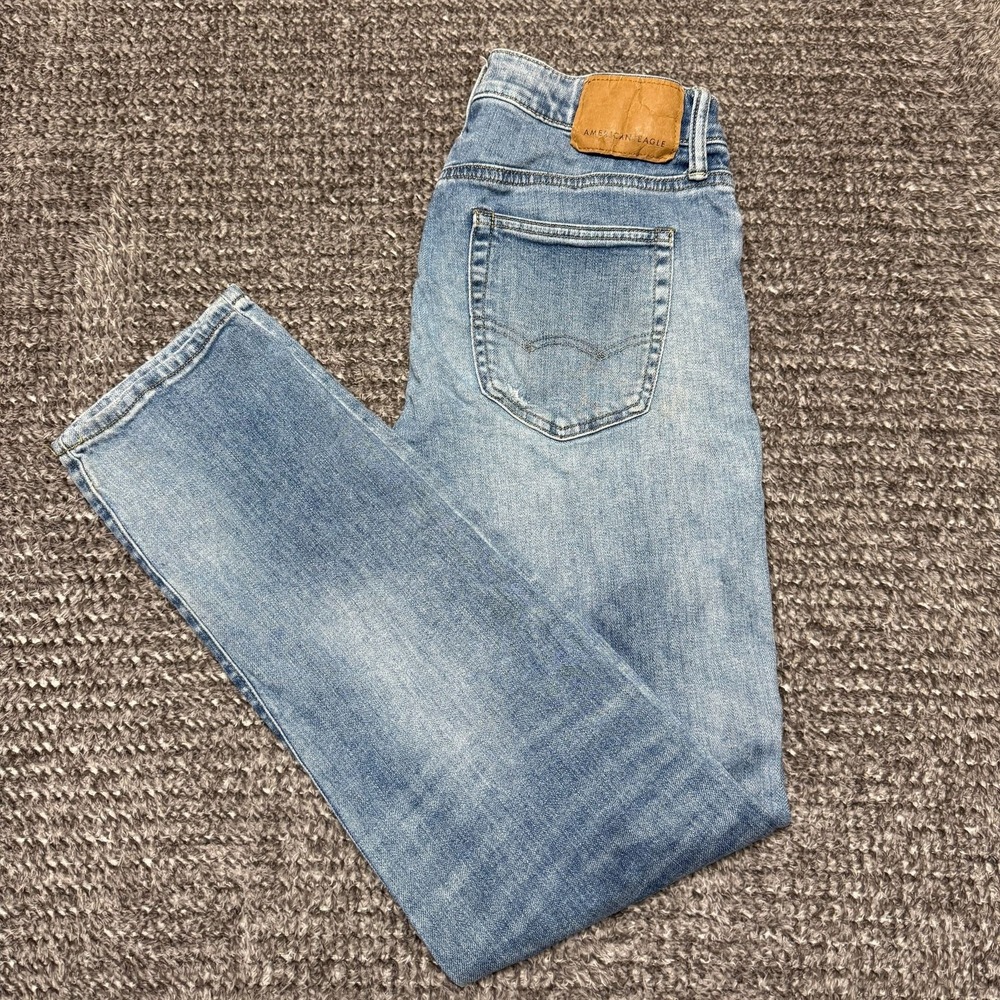 American Eagle Mens Slim Airflex Jeans 30x32 Light‎ Wash Distressed Denim